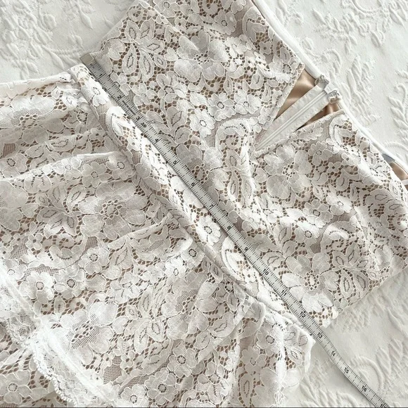NWOT Lulus Absolutely Stunning White Lace Off-the-Shoulder Midi Dress Small - Picture 9 of 10